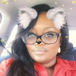 Meet your Posher, Simone